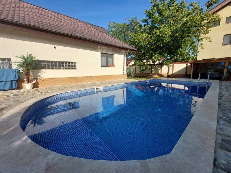 Casa individuala p+1, curte 650mp, piscina, lac Dobroesti, Cora Panteliomn